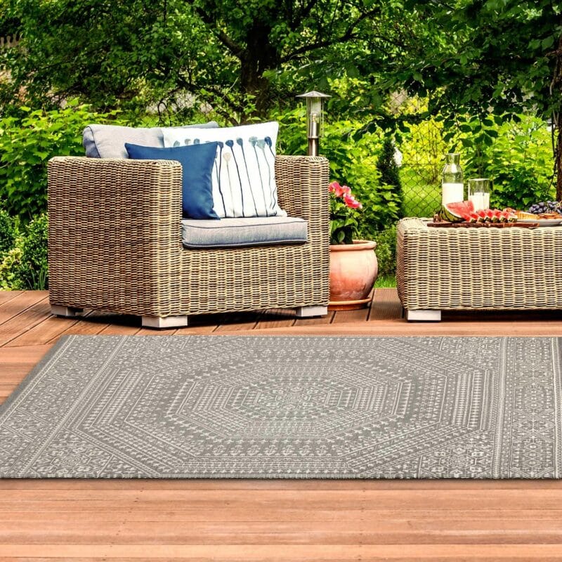 Mainstays Woven Medallion 7a x 10a Outdoor Rug - Polypropylene/Polyester - Light Gray - Image 7