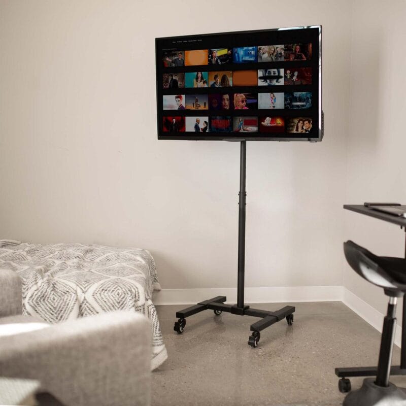 VIVO Mobile 13  to 50  TV Floor Stand, Height Adjustable Mount w/ Wheels - Image 2