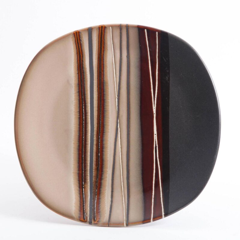 Better Homes and Gardens Bazaar Dinnerware, Brown, Set of 16 - Image 6