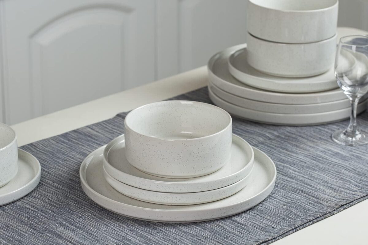 Famiware 12 Piece Dinnerware Set, Stoneware Plates and Bowls Set, Dish Set for 4, White - Image 5
