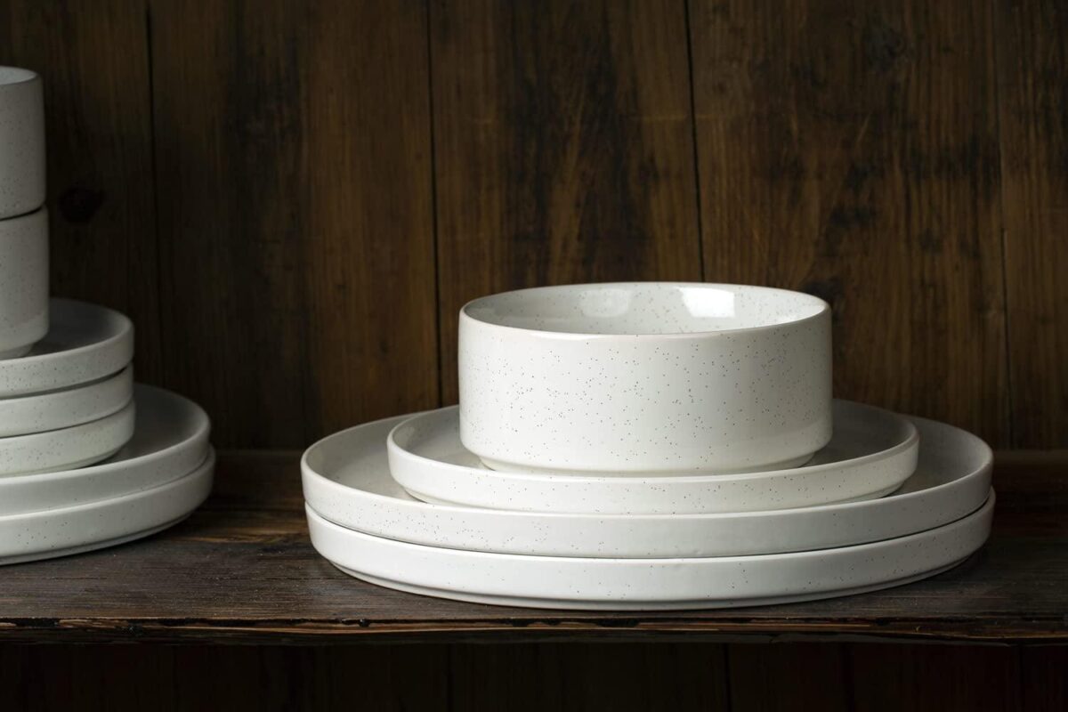 Famiware 12 Piece Dinnerware Set, Stoneware Plates and Bowls Set, Dish Set for 4, White - Image 8