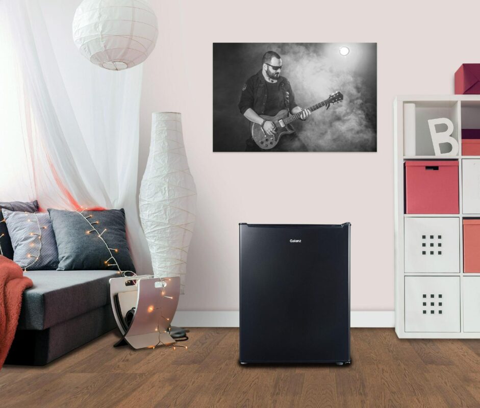 Galanz 2.7 Cu ft Single Door Mini Fridge, Black, Estar, New, Width 19.13 - Image 7