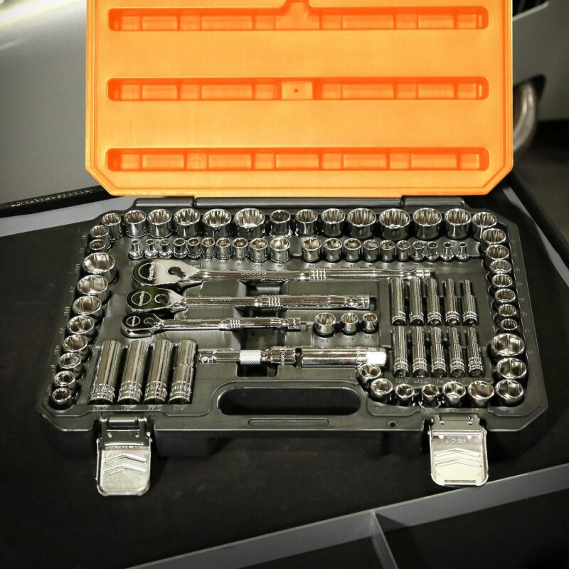 GreatNeck 82-Piece Multi-Drive Mechanic's Tool Set - SAE and Metric - Image 8