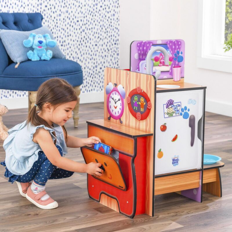 KidKraft Blue's Clues and You! Cooking-Up-Clues Wooden Play Kitchen and Handy Dandy Notebook - Image 2