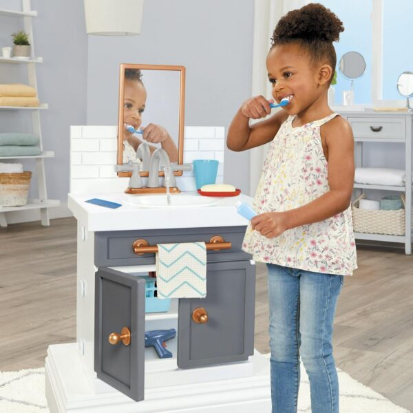 Little Tikes First B b0d978ee944fb8dd4845c76de5734d8a