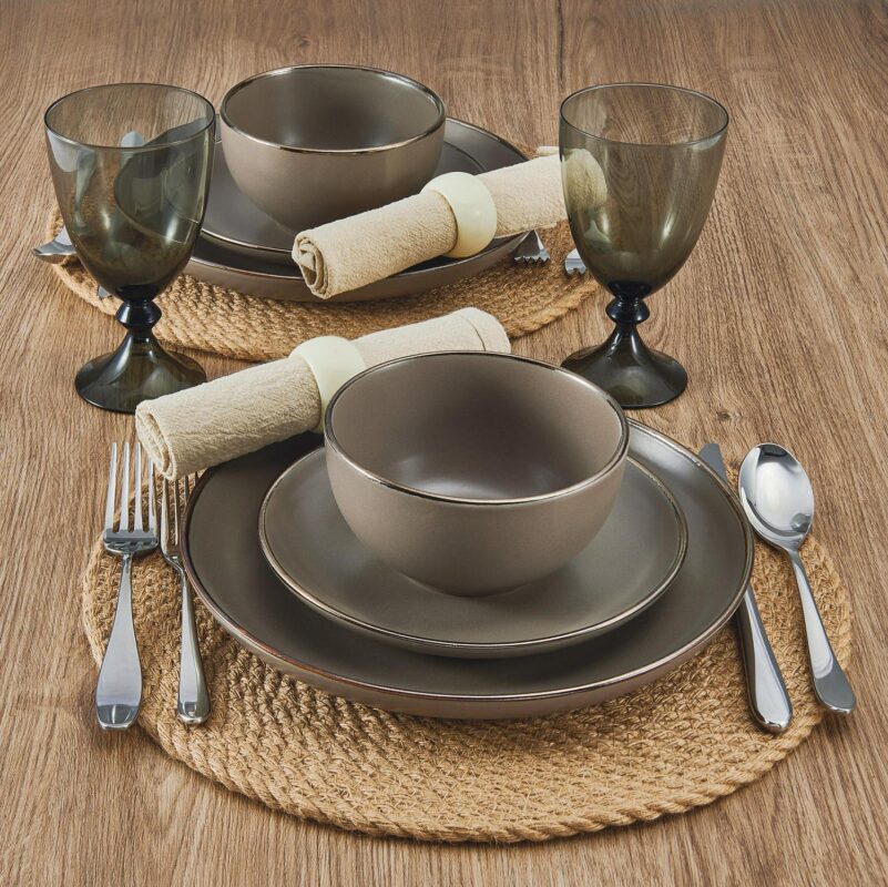 Pfaltzgraff Hadlee 12-piece Dinnerware set Stoneware in Gray - Image 4