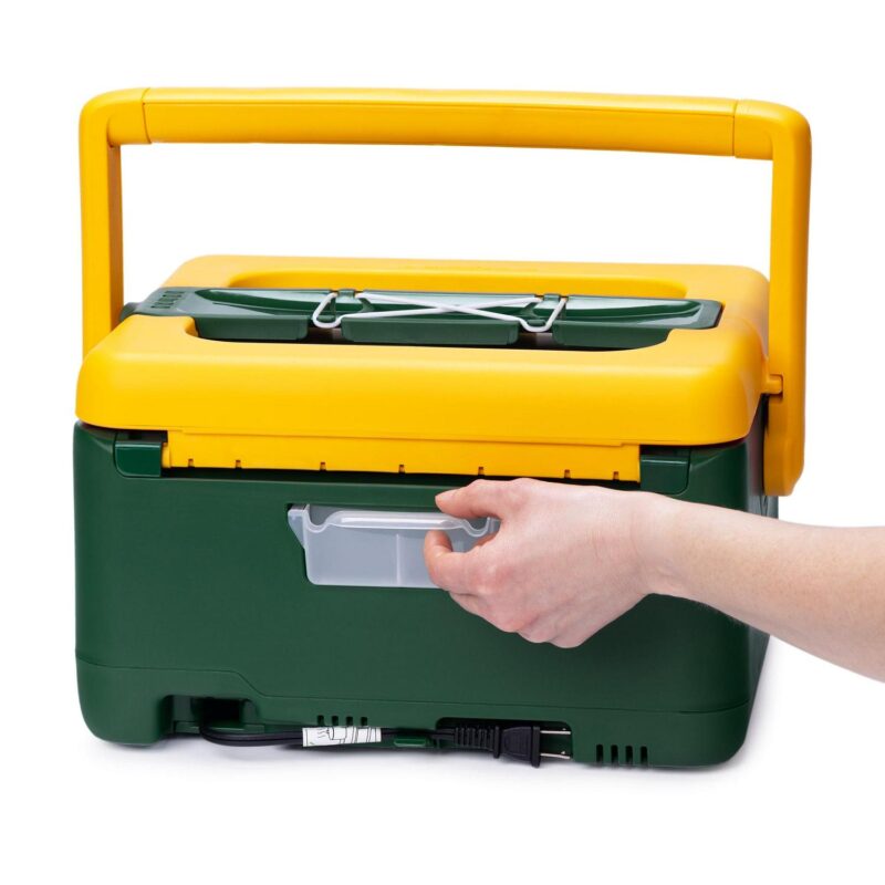 Presto 8-Quart Nomad Traveling Slow Cooker, Green/Gold - Image 8