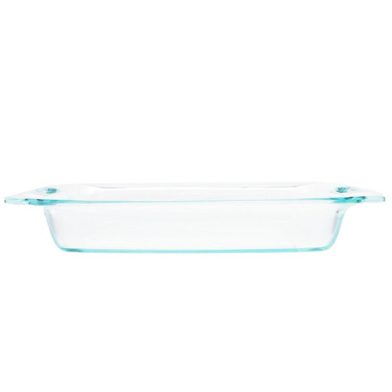 Pyrex 4-Piece Tote Bundle with Bakeware, Red Lid, and Hot/Cold Pack - Image 5
