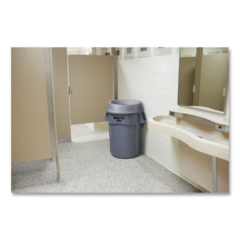 Rubbermaid Commercial FG264360GRAY Brute 44-Gallon Round Plastic Vented Container - Gray - Image 5