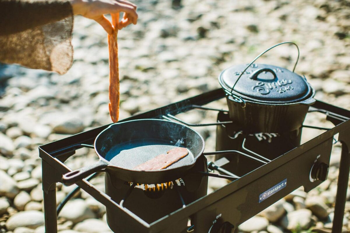 Stansport 6 Pieces Cast Iron Camping Mess Kits - Image 15