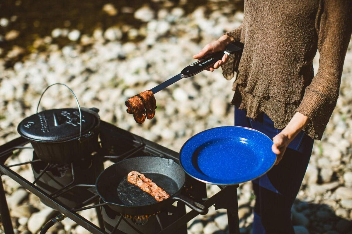 Stansport 6 Pieces Cast Iron Camping Mess Kits - Image 16