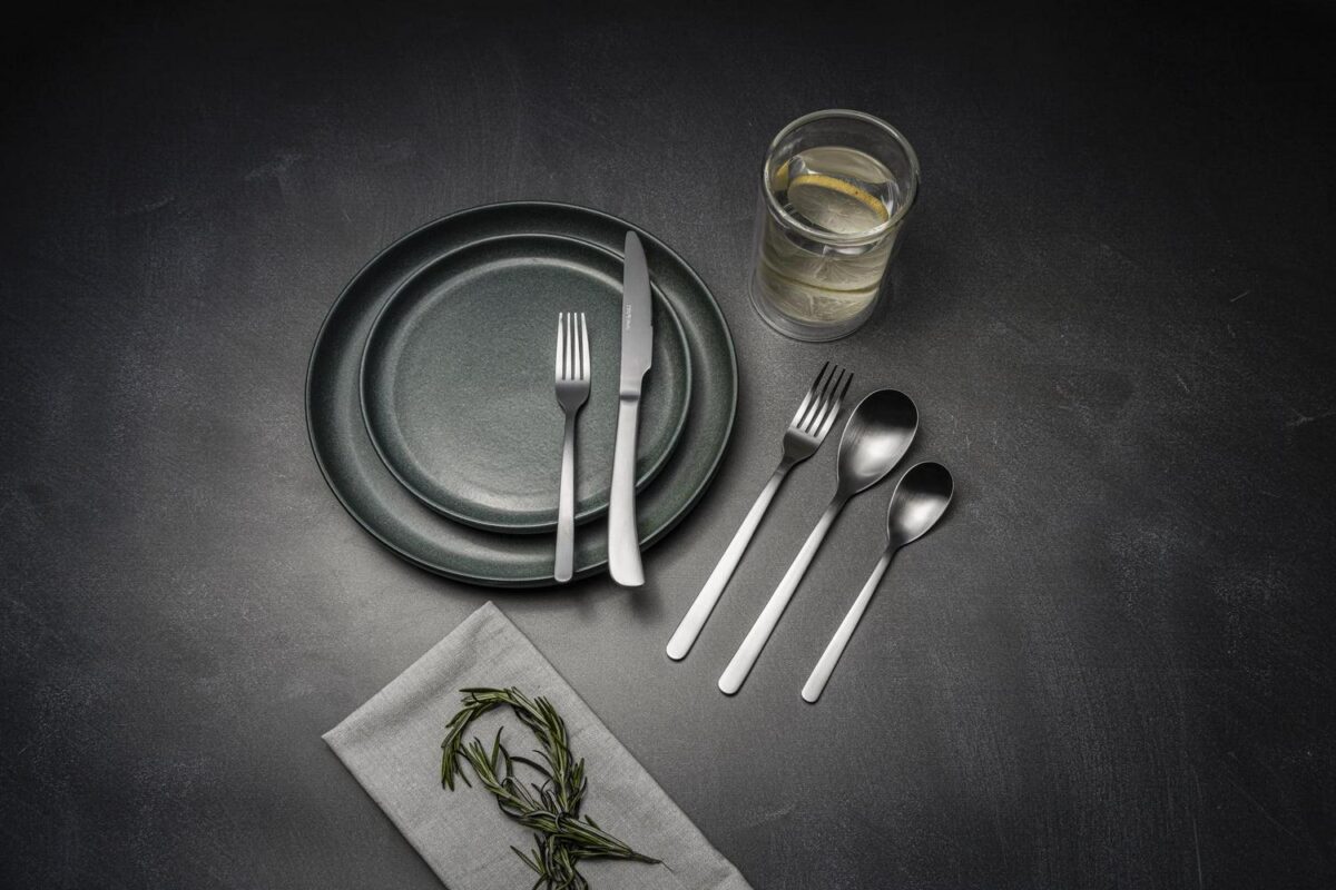 Thyme and Table 40-Piece Royal Stainless Steel Flatware Set, Stainless Steel - Image 4
