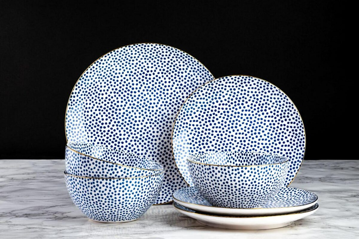 Thyme and Table Blue Dot 12 Piece Dinnerware Set - Image 5