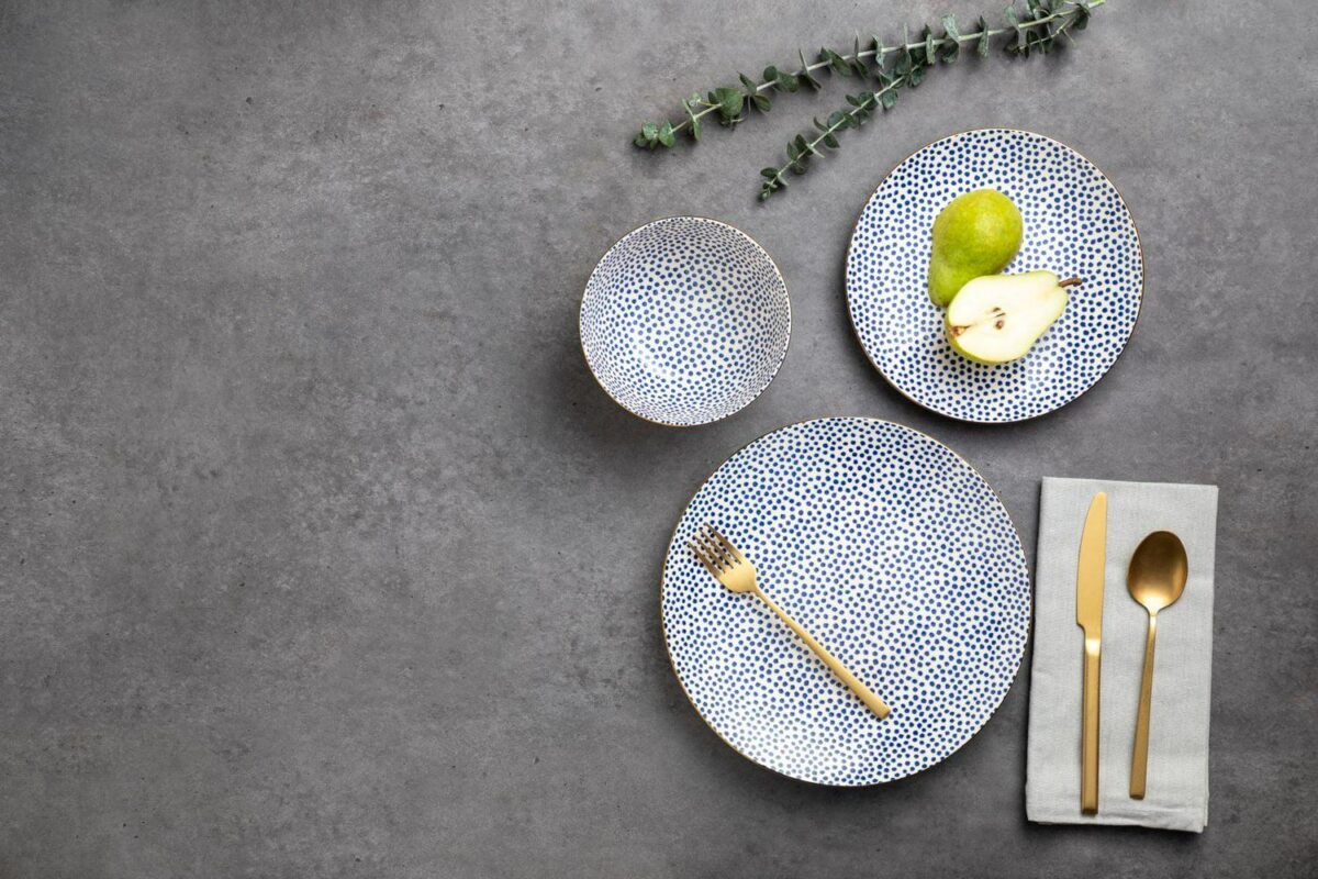 Thyme and Table Blue Dot 12 Piece Dinnerware Set - Image 3