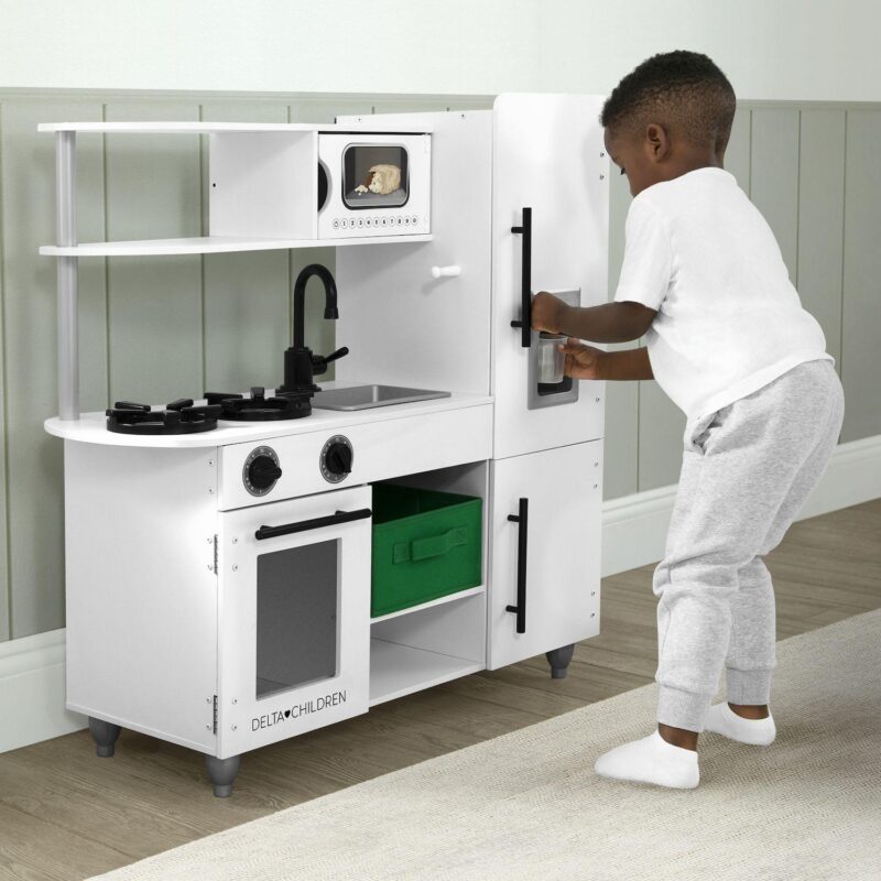 Delta Children Deluxe Modern Kitchen Playset - Image 3