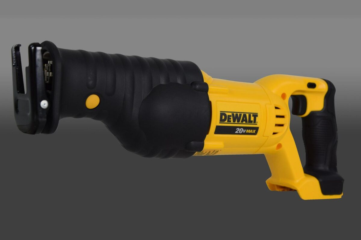 Dewalt 20V MAX DCS380B Lithium-Ion Cordless Reciprocating Saw a Tool Only