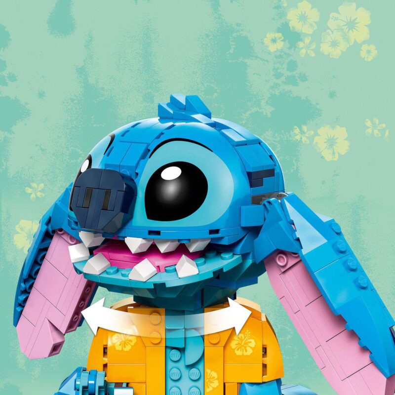 Disney's Lilo and Stitch 43249 Building Kit (730 Pieces) by LEGO - Image 4