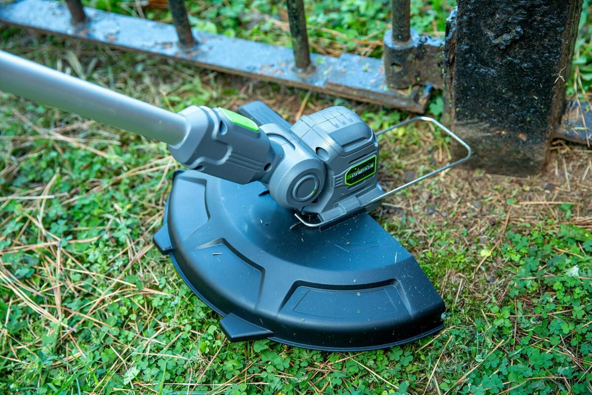 Genesis 20V 12  Cordless String Trimmer , Edger with 2.0Ah Battery and Quick Charger - Image 3