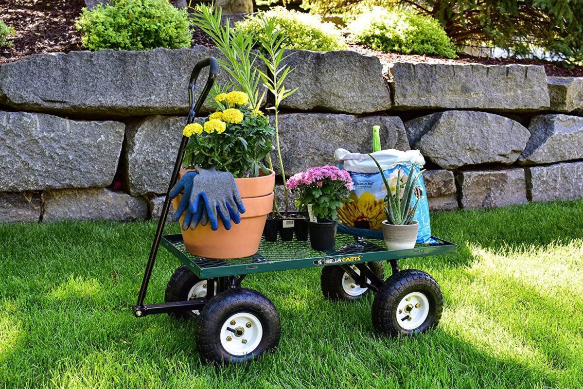 Gorilla Carts GOR400 400-lb. Steel Mesh Garden Cart with 10  Tires - Image 7