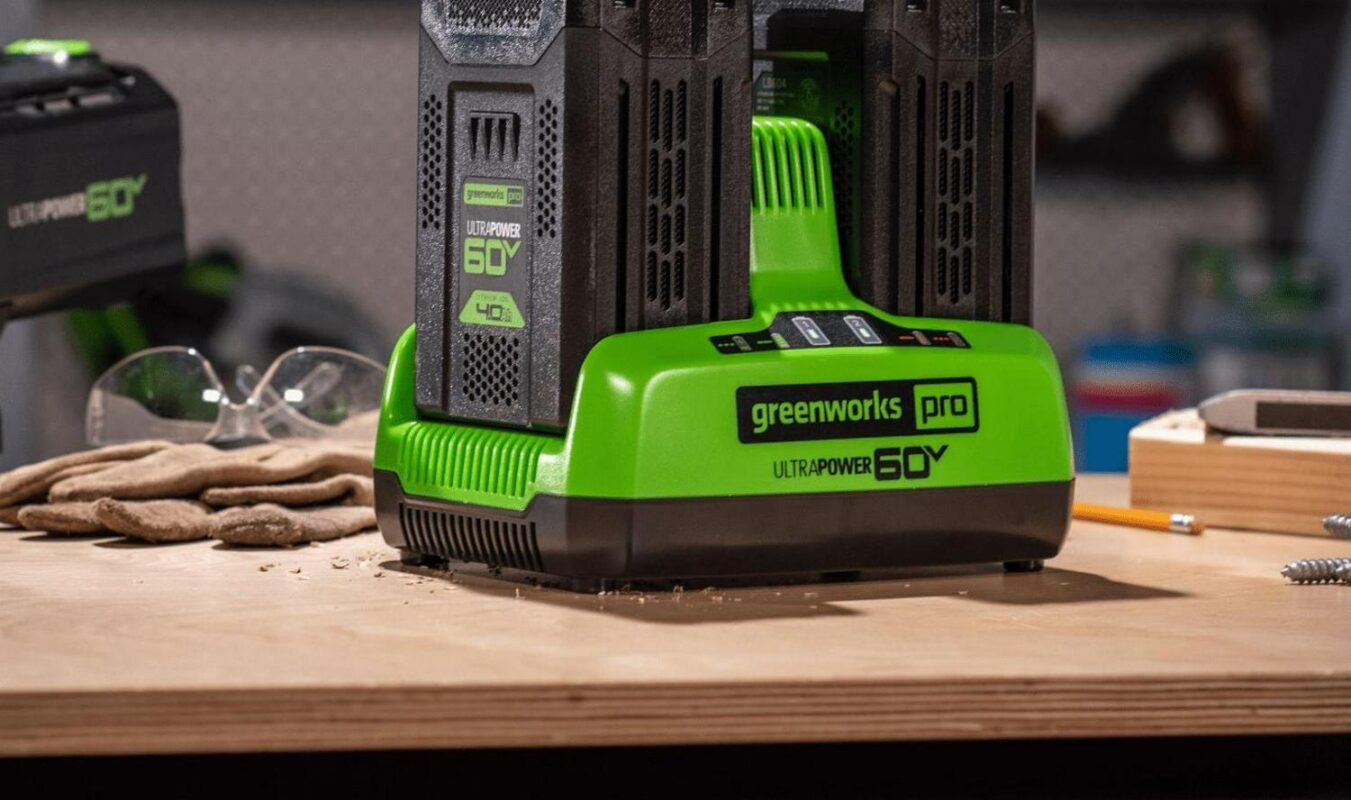 Greenworks 60V UltraPower 6 Amp Dual-Port Battery Charger 2928702 - Image 4