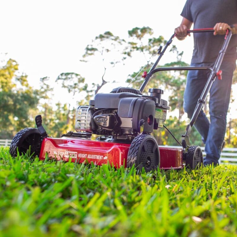 Hyper Tough 20-inch 125cc Gas Push Mower with Briggs and Stratton Engine - Image 2