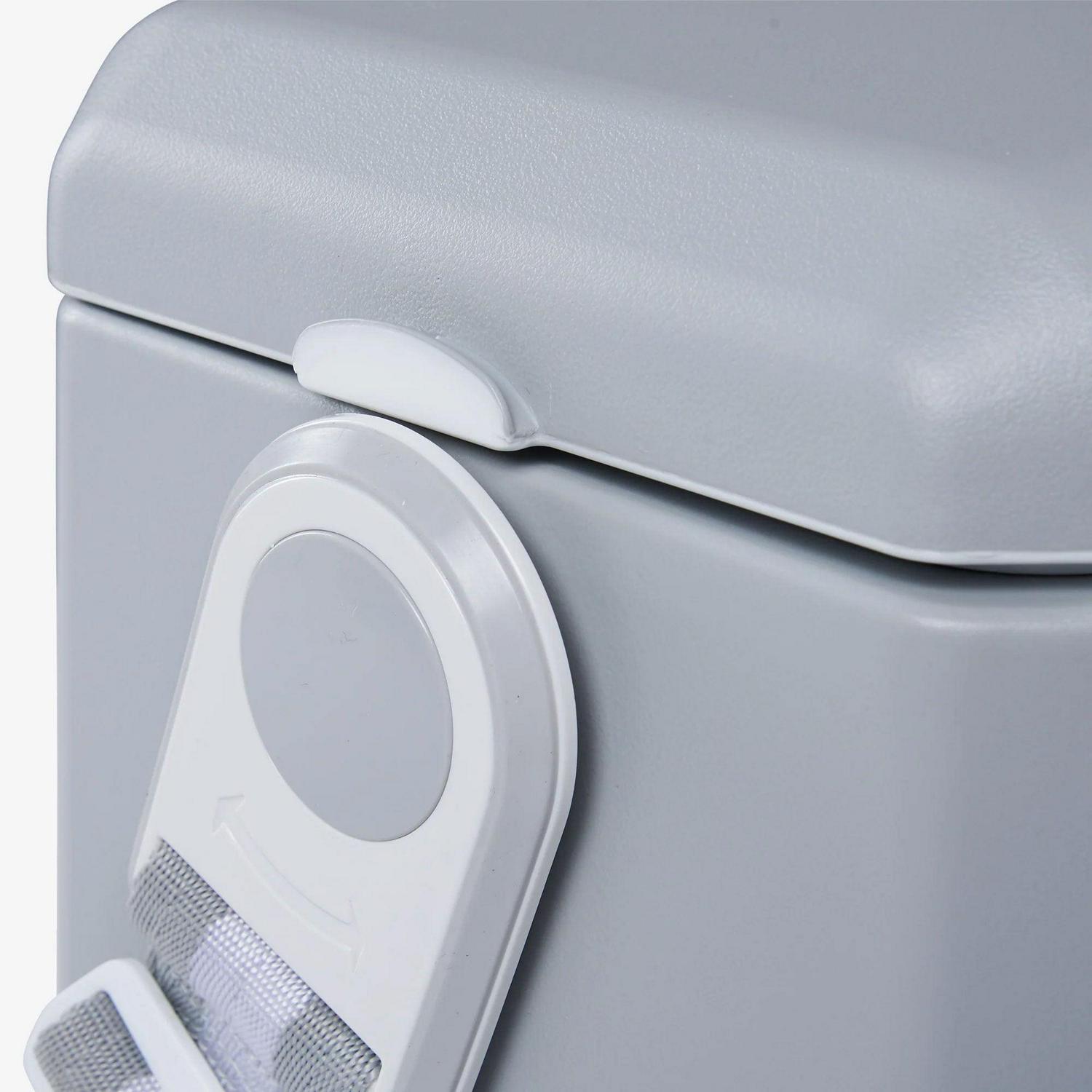 Igloo 11 Quart Tag Along Too Strapped Picnic Style Cooler, Light Gray 10 Igloo 11 Quart Tag Along Too Strapped Picnic Style Cooler, Light Gray - Image 10