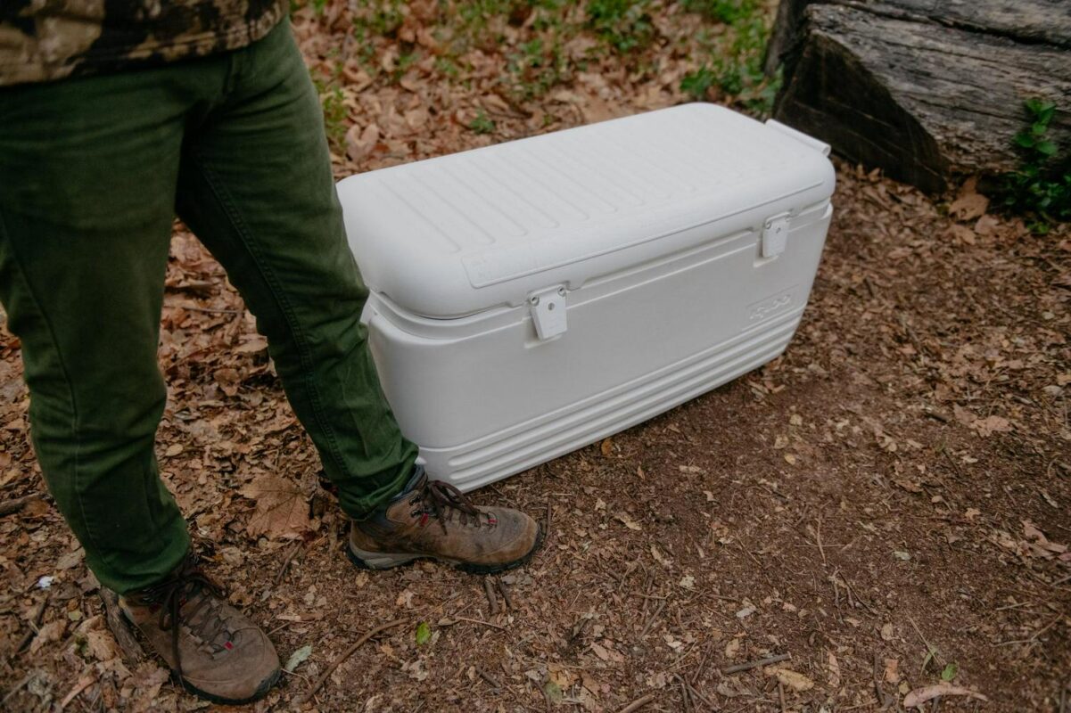 Igloo 120 qt. Quick and Cool Polar Ice Chest Cooler, White - Image 18