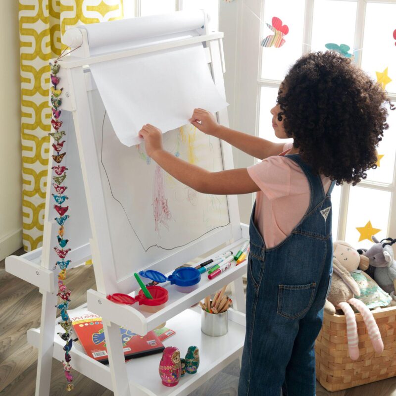 KidKraft Deluxe Wood Easel - Image 5