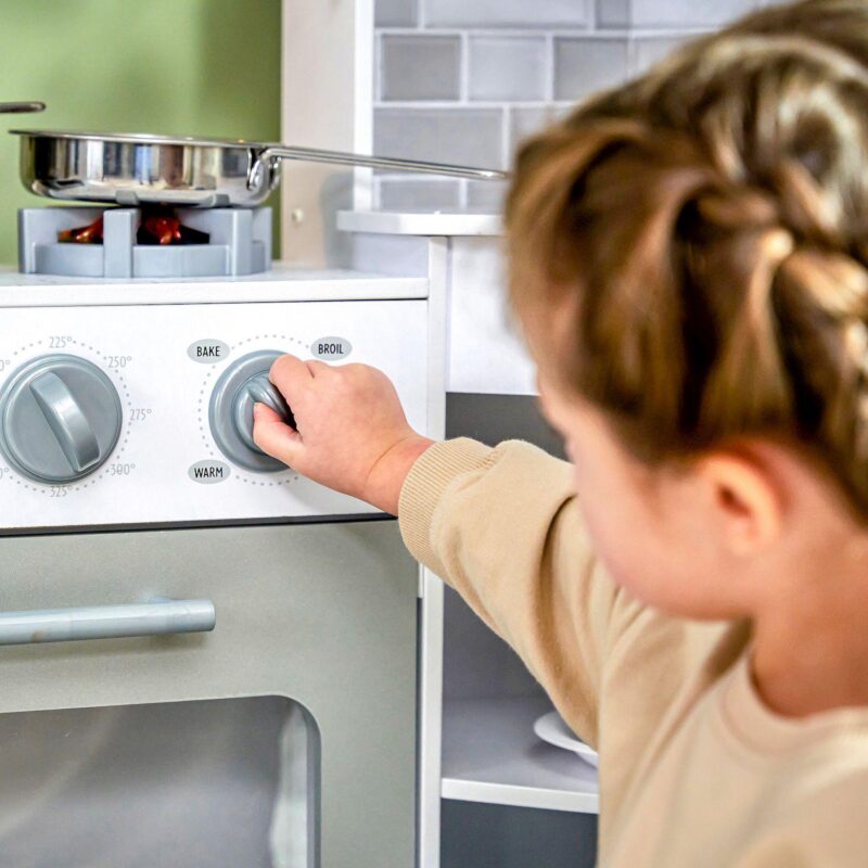 KidKraft Ultimate Corner Play Kitchen - Image 10