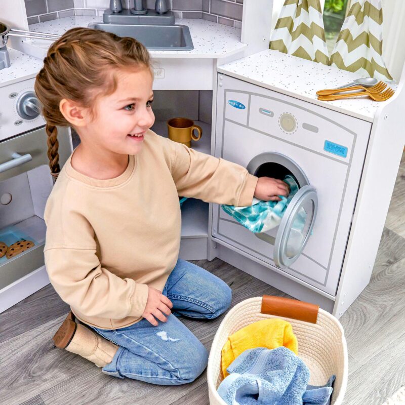KidKraft Ultimate Corner Play Kitchen - Image 8