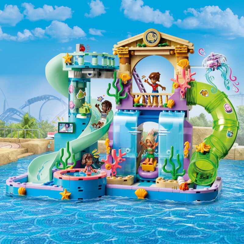 LEGO Friends Heartlake City Water Park 42630 Building Kit (814 pieces) - Image 3