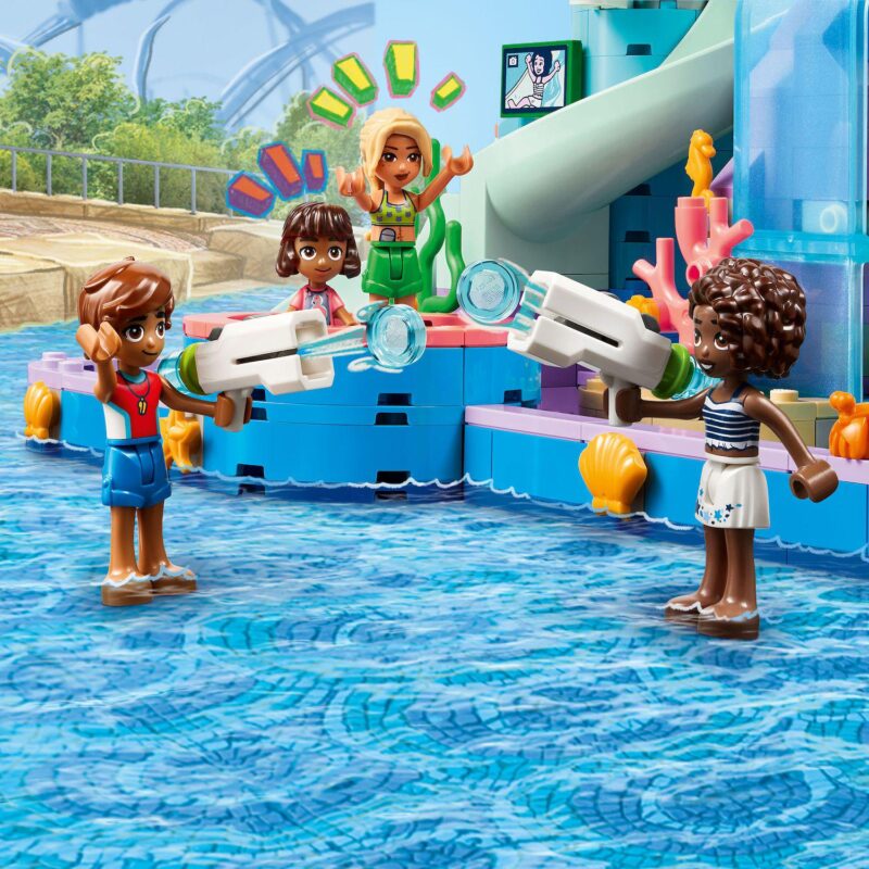 LEGO Friends Heartlake City Water Park 42630 Building Kit (814 pieces) - Image 4