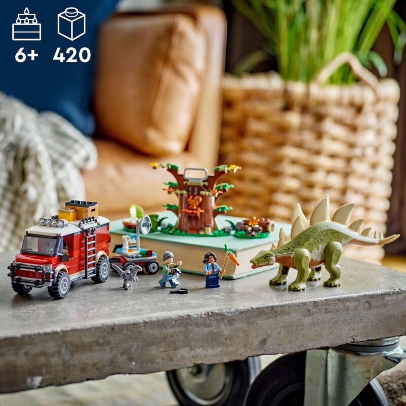 LEGO Jurassic World Dinosaur Missions: Stegosaurus Discovery 76965 Building Kit (420 pieces) - Image 2