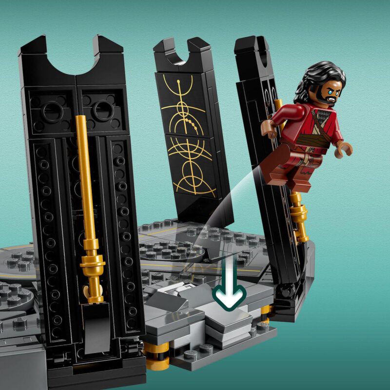 LEGO Star Wars Ahsoka Tano's Duel on Peridea Collectible 75385 Building Kit (382 Pieces) - Image 5