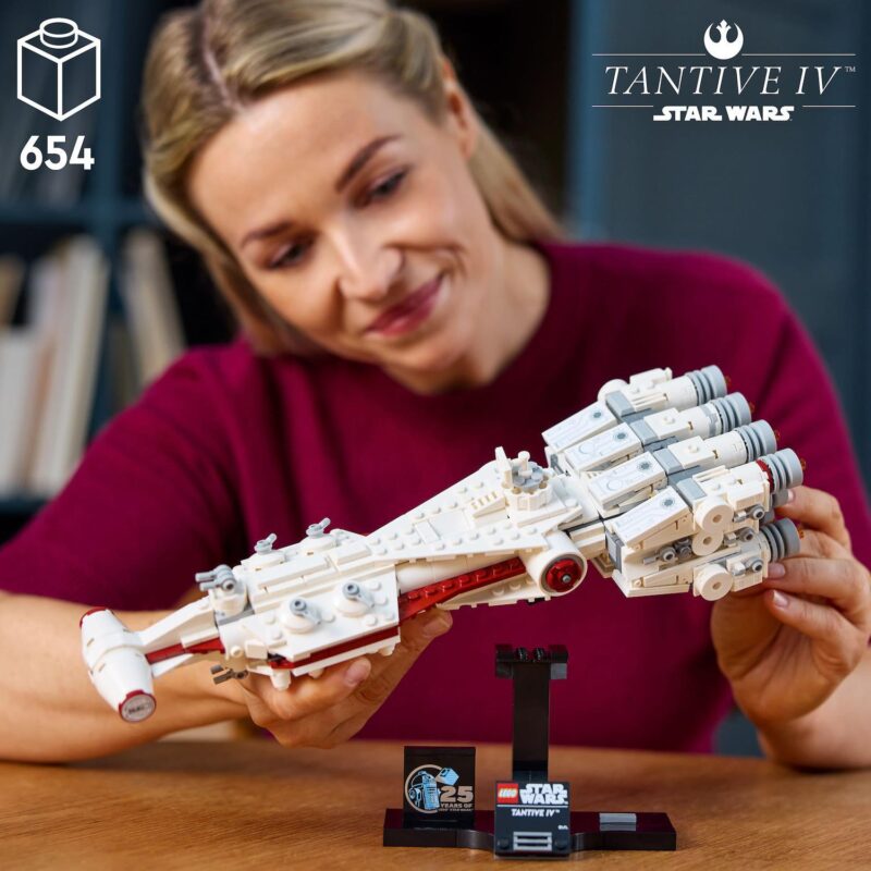 LEGO Star Wars Tantive IV 75376 Building Kit (654 Pieces) - Image 2