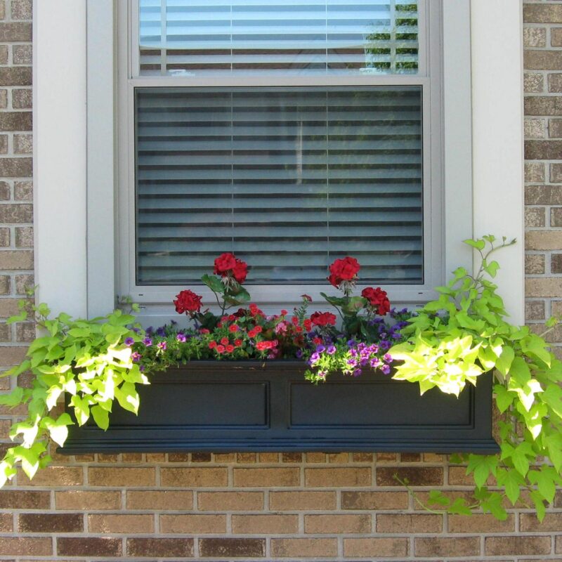 Mayne Fairfield 48  x 11  x 10.8  Rectangle Black Self-Watering Polyethylene Window box Planter - Image 4