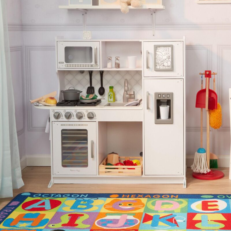 Melissa and Doug Chef's Play Kitchen - Image 3