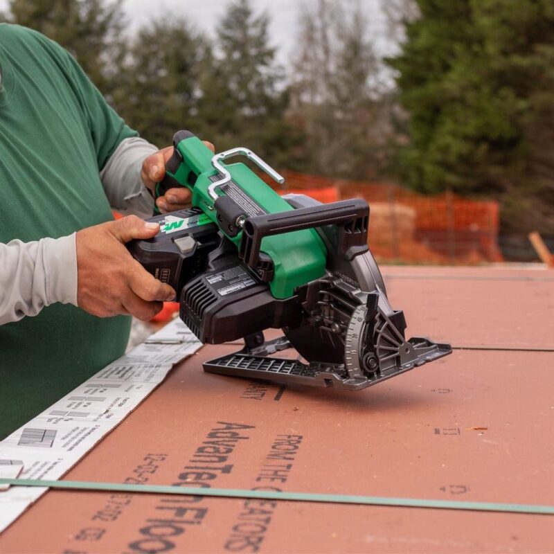MultiVolt 36V Brushless Lithium-Ion 7-1/4 in. Cordless Rear Handle Circular Saw Kit (4 Ah) - Image 13