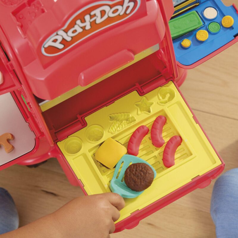 Play-Doh Ride-On Pizza Delivery Scooter Playset - Image 9