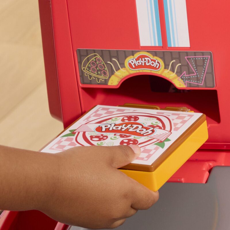 Play-Doh Ride-On Pizza Delivery Scooter Playset - Image 7