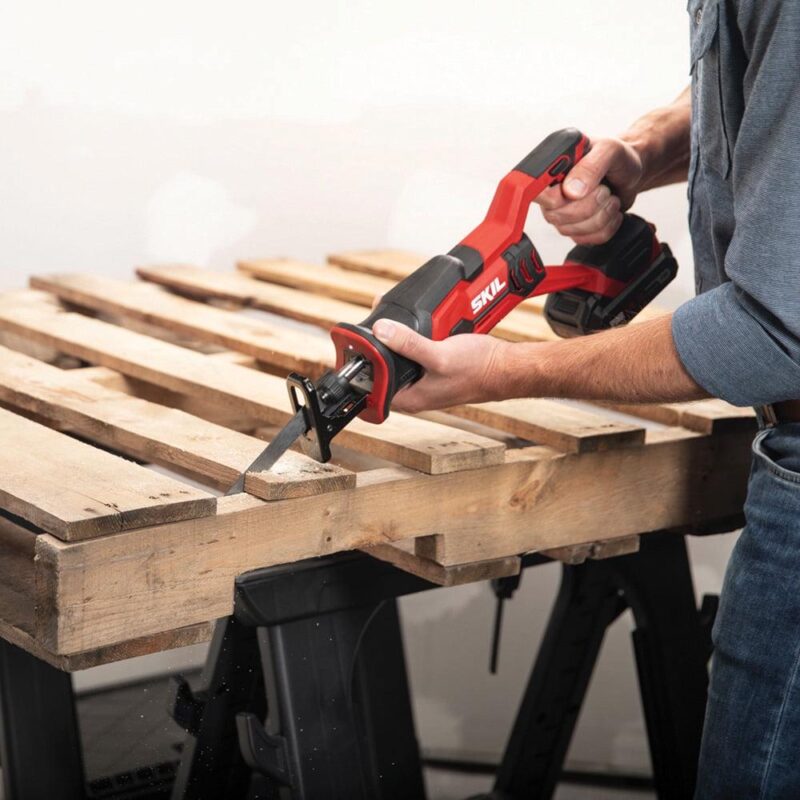 SKIL RS582902 20V Reciprocating Saw Kit with 2.0Ah Lithium Battery and Charger - Image 4