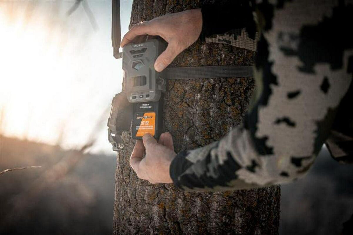 SPYPOINT FLEX-M Cellular Trail Camera with 28MP photos/720p Videos with Sound - Image 6
