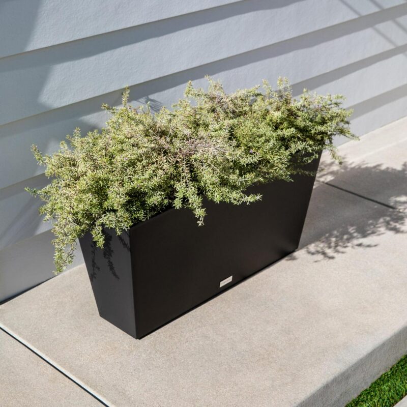 Veradek Pure Series Midori 31  Plastic Planter 2-Pack Black - Image 6