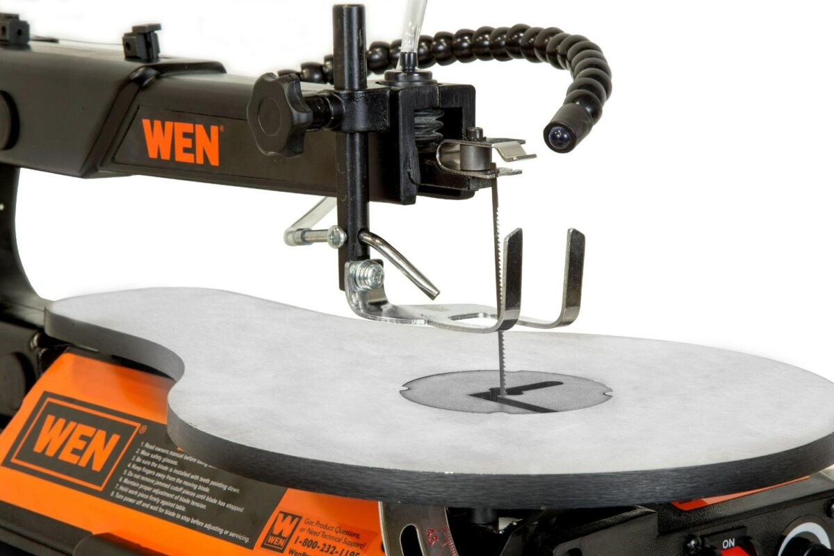 WEN 16-Inch Two-Direction Variable Speed Scroll Saw, 3921 - Image 5