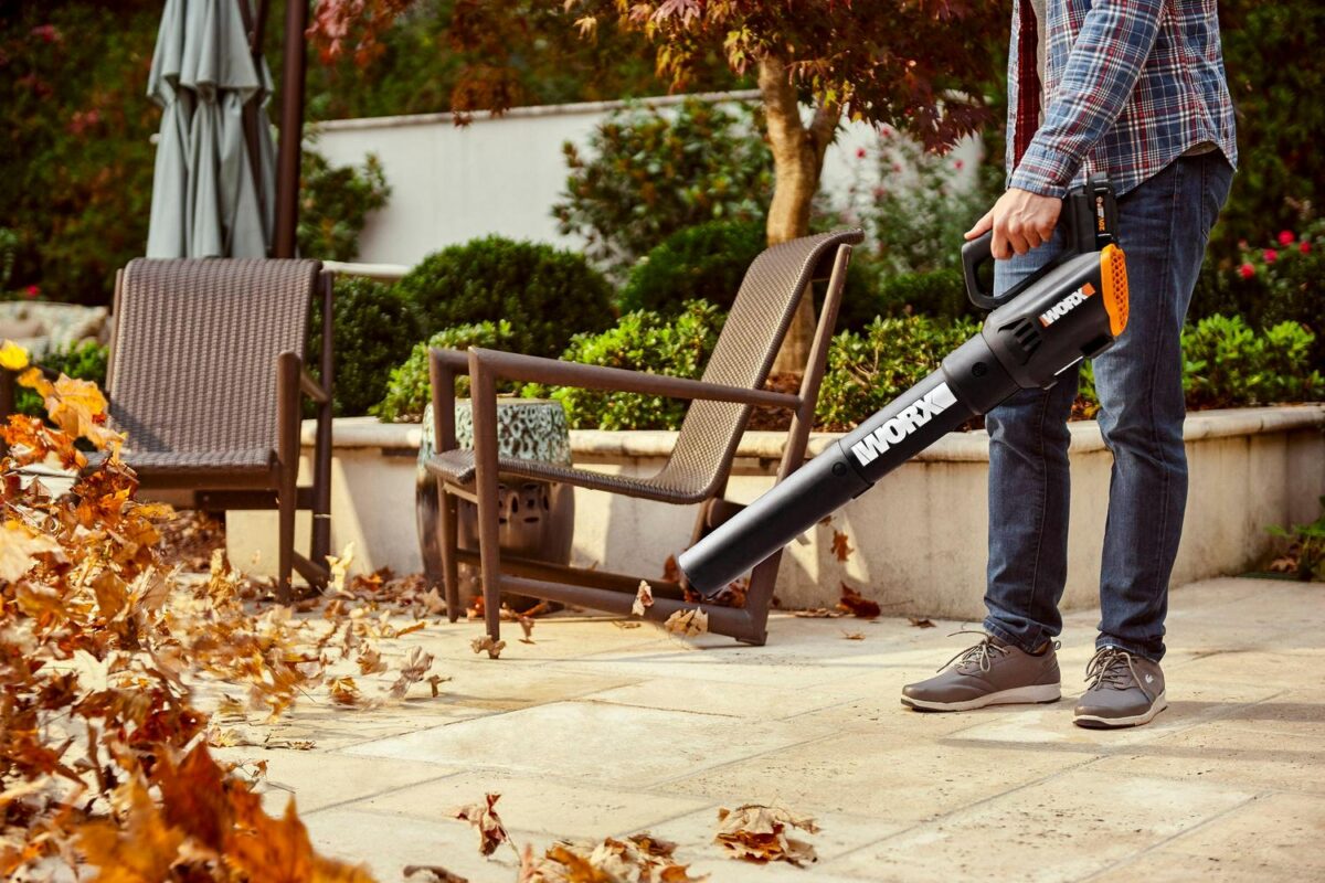 WORX 20V Power Share Turbine Cordless Two Speed Leaf Blower - Image 3