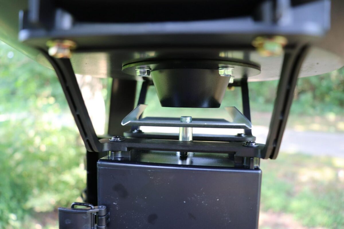 Wildgame Innovations Sports and Outdoors Automatic Quick Set Spin-Cast Wildlife Feeder, 30 Gallon - Image 4