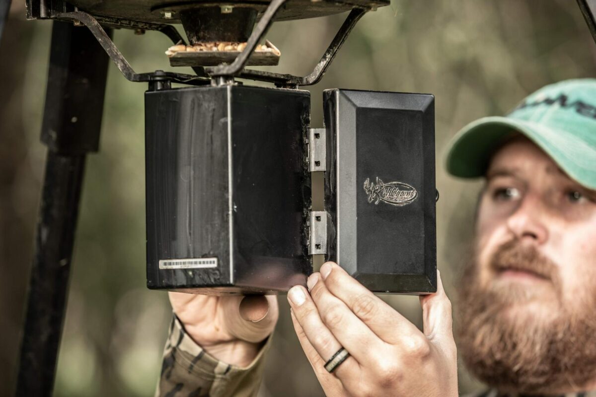 Wildgame Innovations 40 gal Quick Set Automatic Feeder for Deer, Turkey and More - Image 5