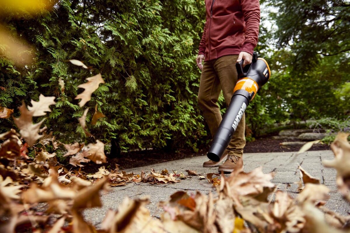 Worx WG512 3 in 1 Trivac 2 Speed Corded Electric Leaf Blower Mulcher Yard Vacuum - Image 5