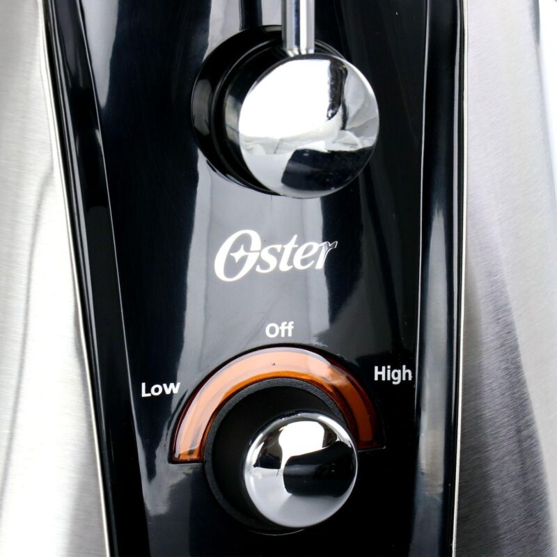 2 Speed 900W Juice Extractor with Rinse 'N Ready Filter and 32 Ounce Pitcher - Image 4