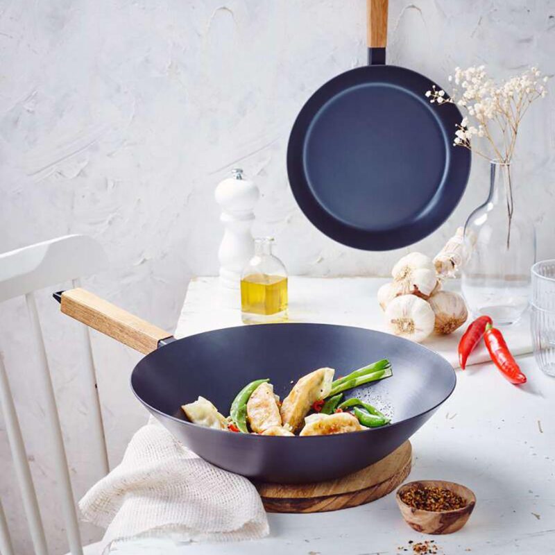 Alva Forest Nonstick Carbon Steel Frying Pan Skillet Pre-Seasoned Non Toxic 11 - Image 3